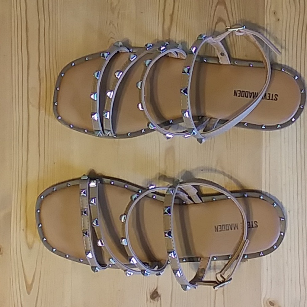 Steve Madden tan studded sandals